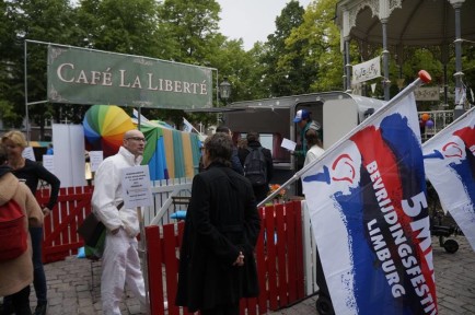 Café la Liberté: filosoferen en discussiëren over vrijheid